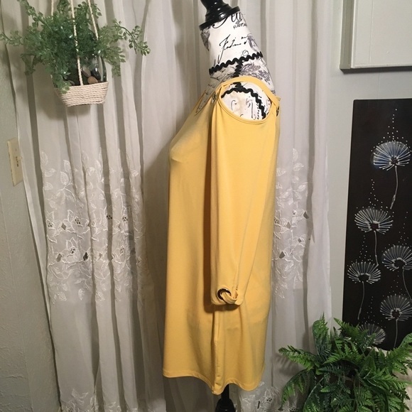 JM Collection yellow tunic - Picture 5 of 8